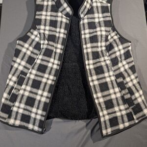Croft & Barrow Plaid Reversible Quilted Faux Fur Zip Front Vest Size L